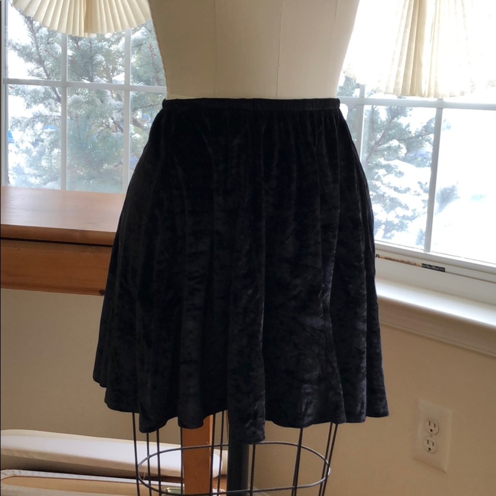 Brandy Melville crushed velvet skirt